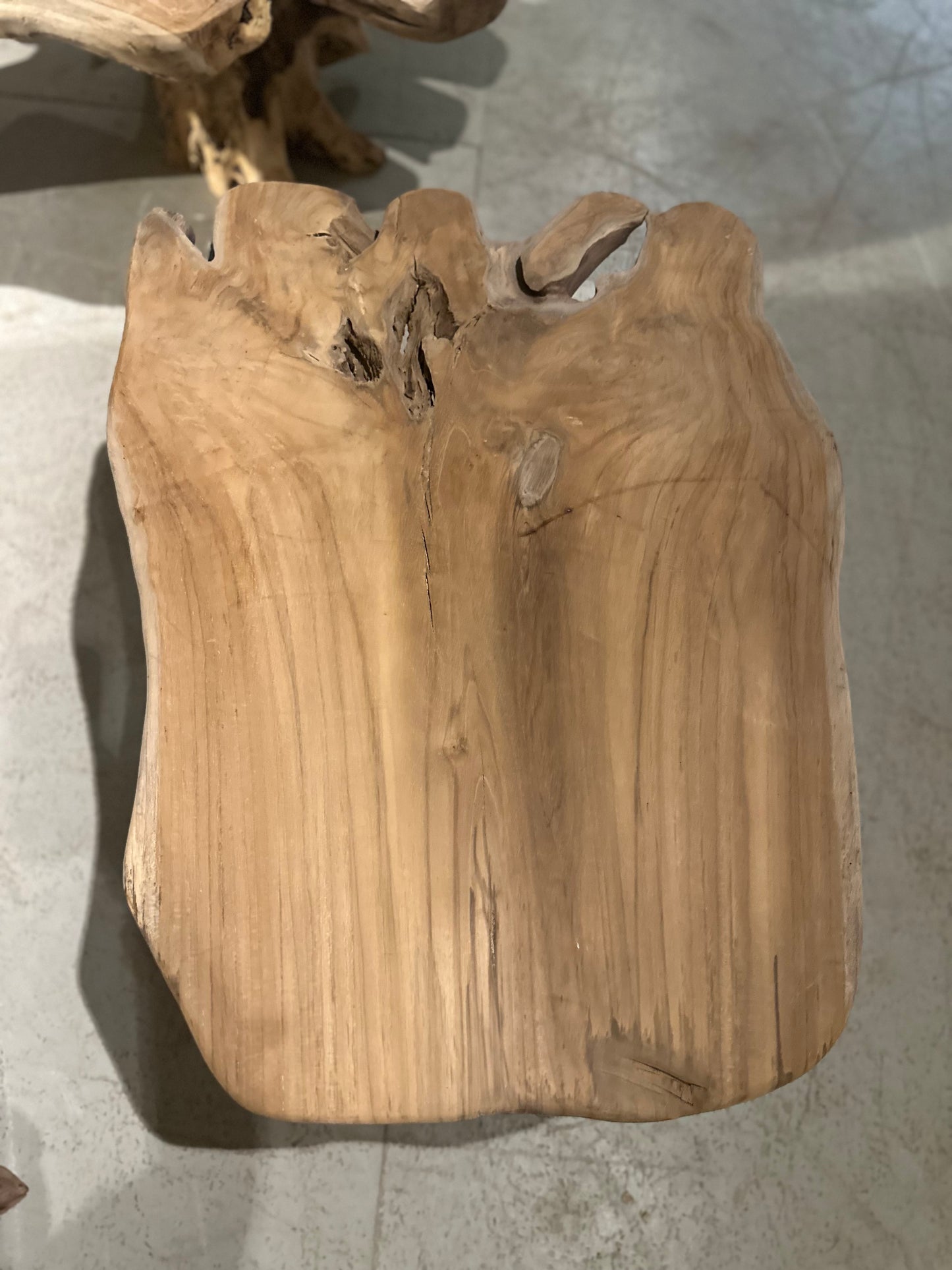 Table Basse en Souche de Bois Naturel | Meuble Ébéniste