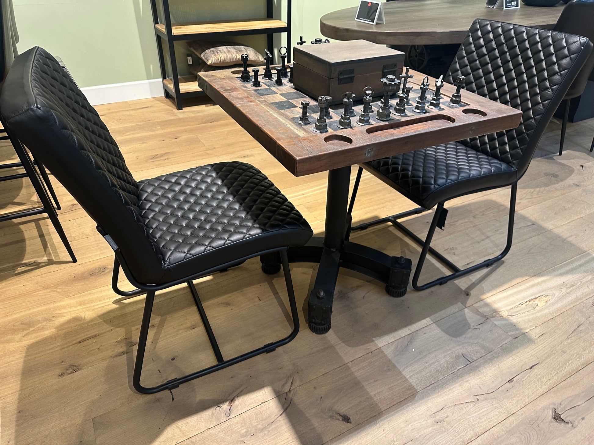 "Échiquier Impérial" Table d'Échecs Élégance - meuble-ebeniste.com devient meuble-ebeniste.fr