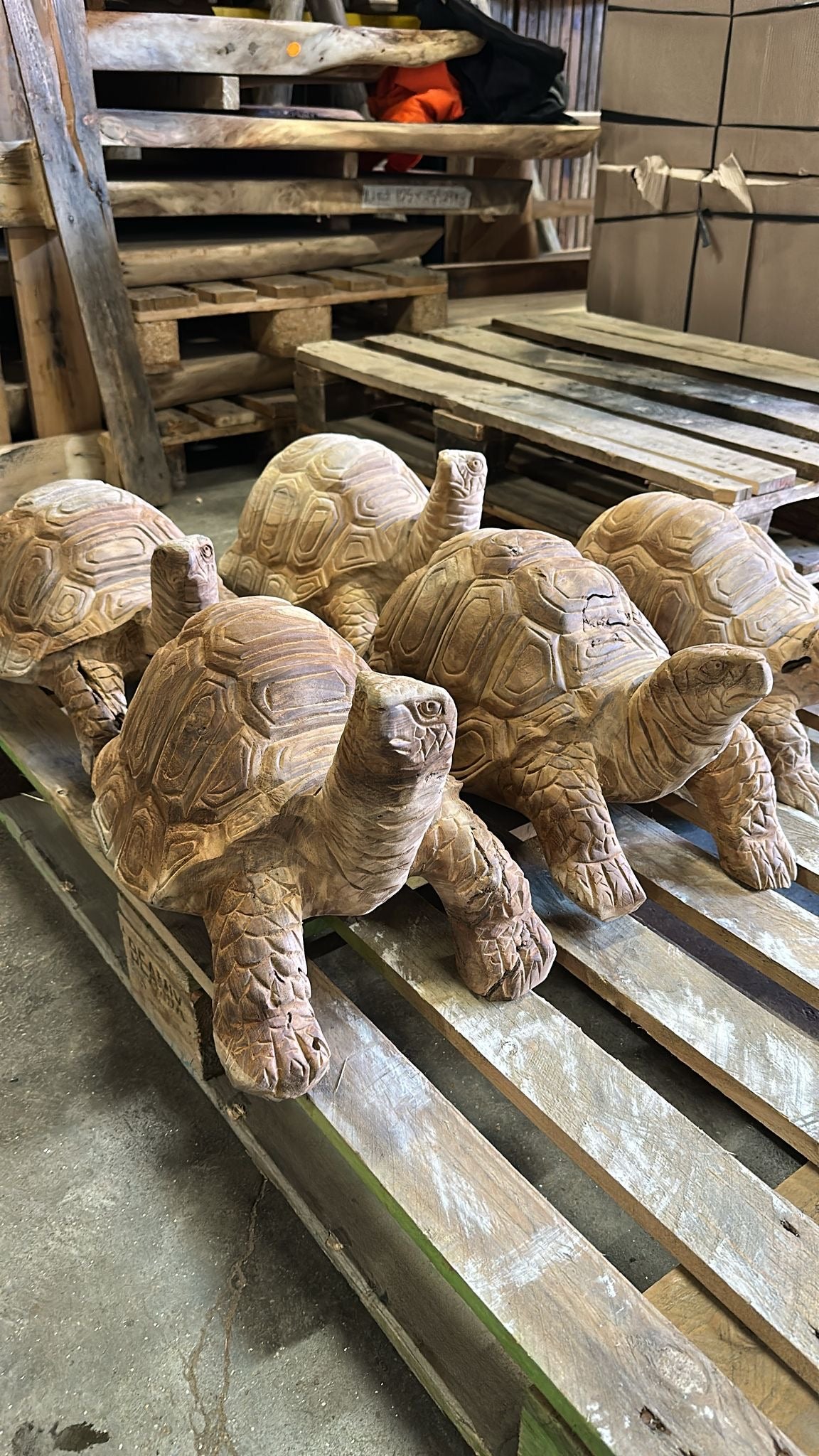 Sculpture d'Animal en Bois Flotté sur Mesure | Meuble Ébéniste