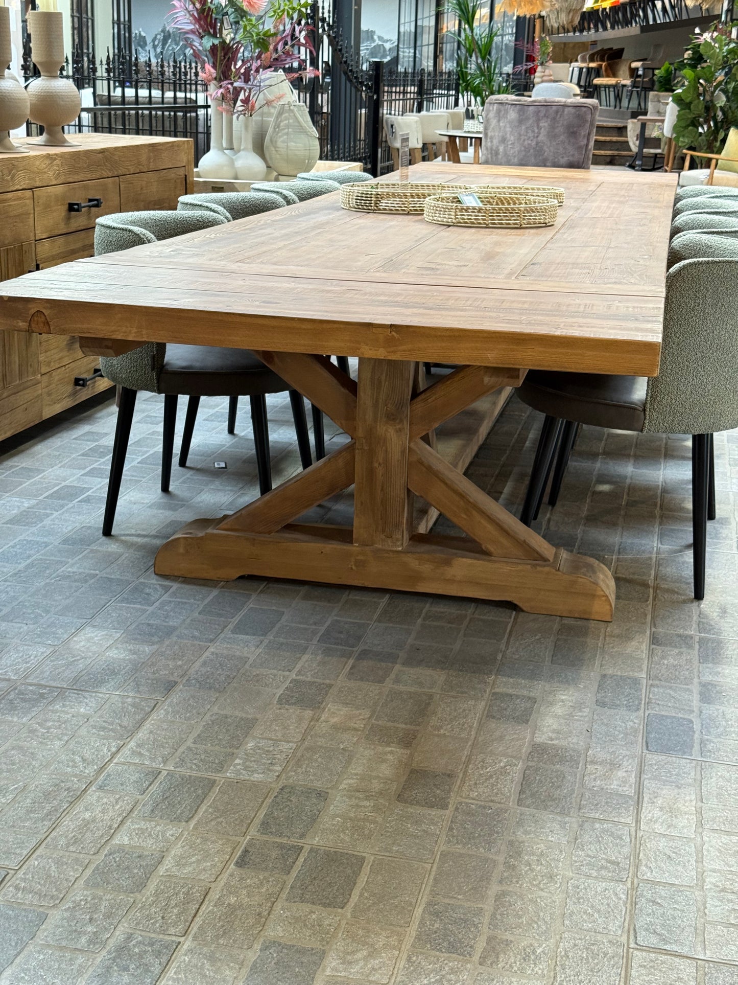Table monarque royale en chêne massif - LANCELOT - meuble-ebeniste.com devient meuble-ebeniste.fr