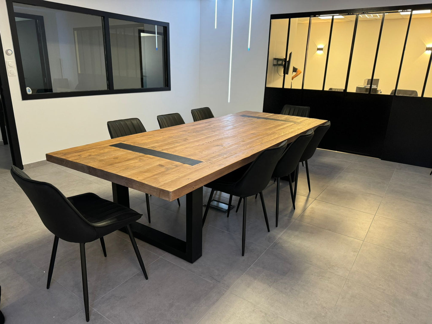 Table bois massif pieds U apparents - 240 X 100 CM