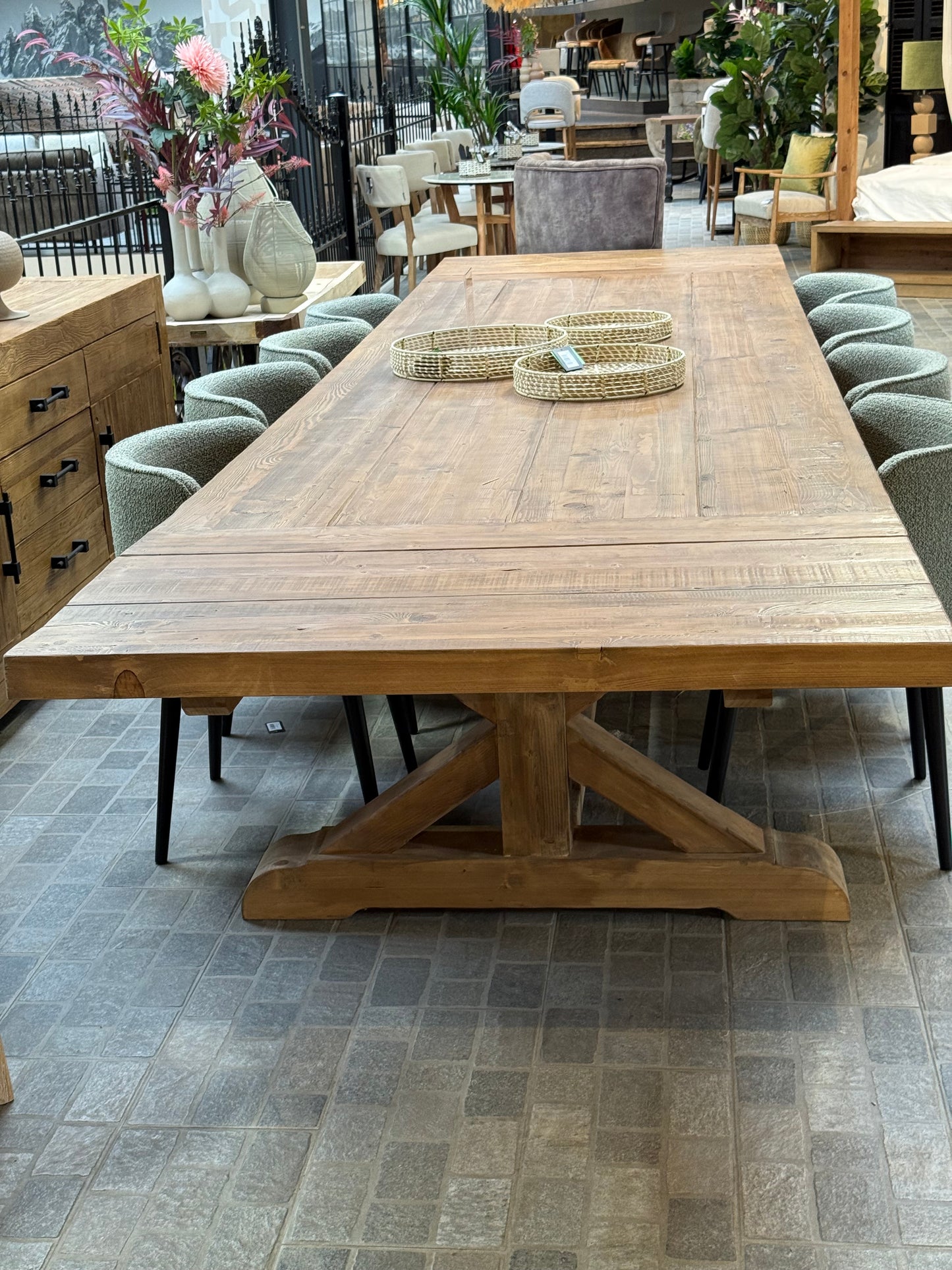 Table monarque royale en chêne massif - LANCELOT - meuble-ebeniste.com devient meuble-ebeniste.fr