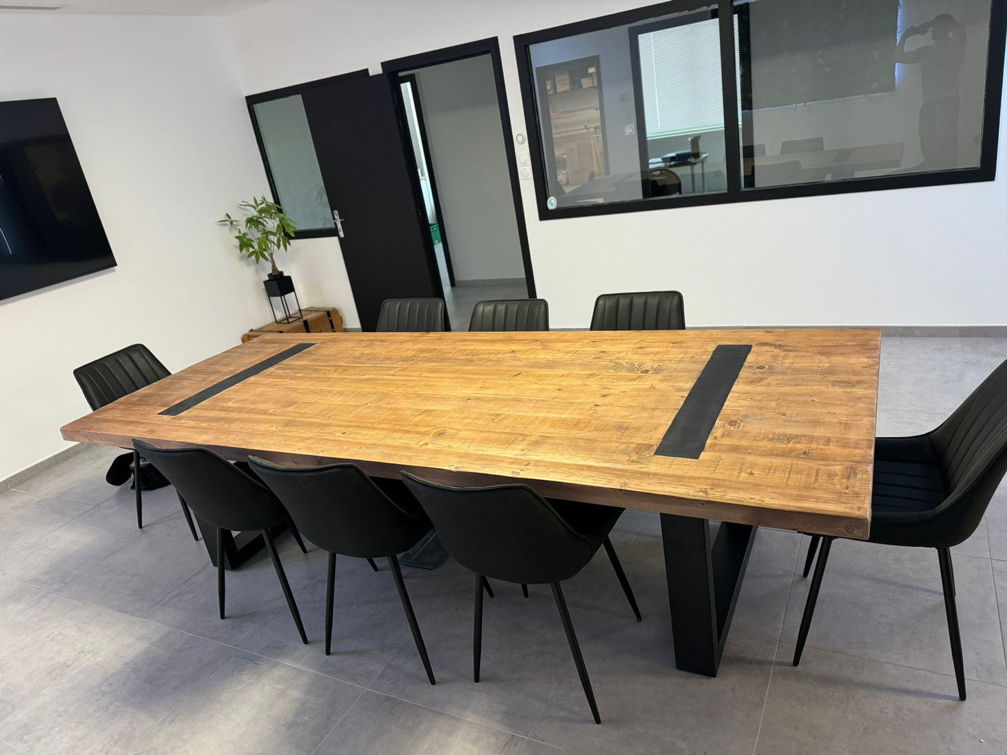 Table bois massif pieds U apparents - 240 X 100 CM