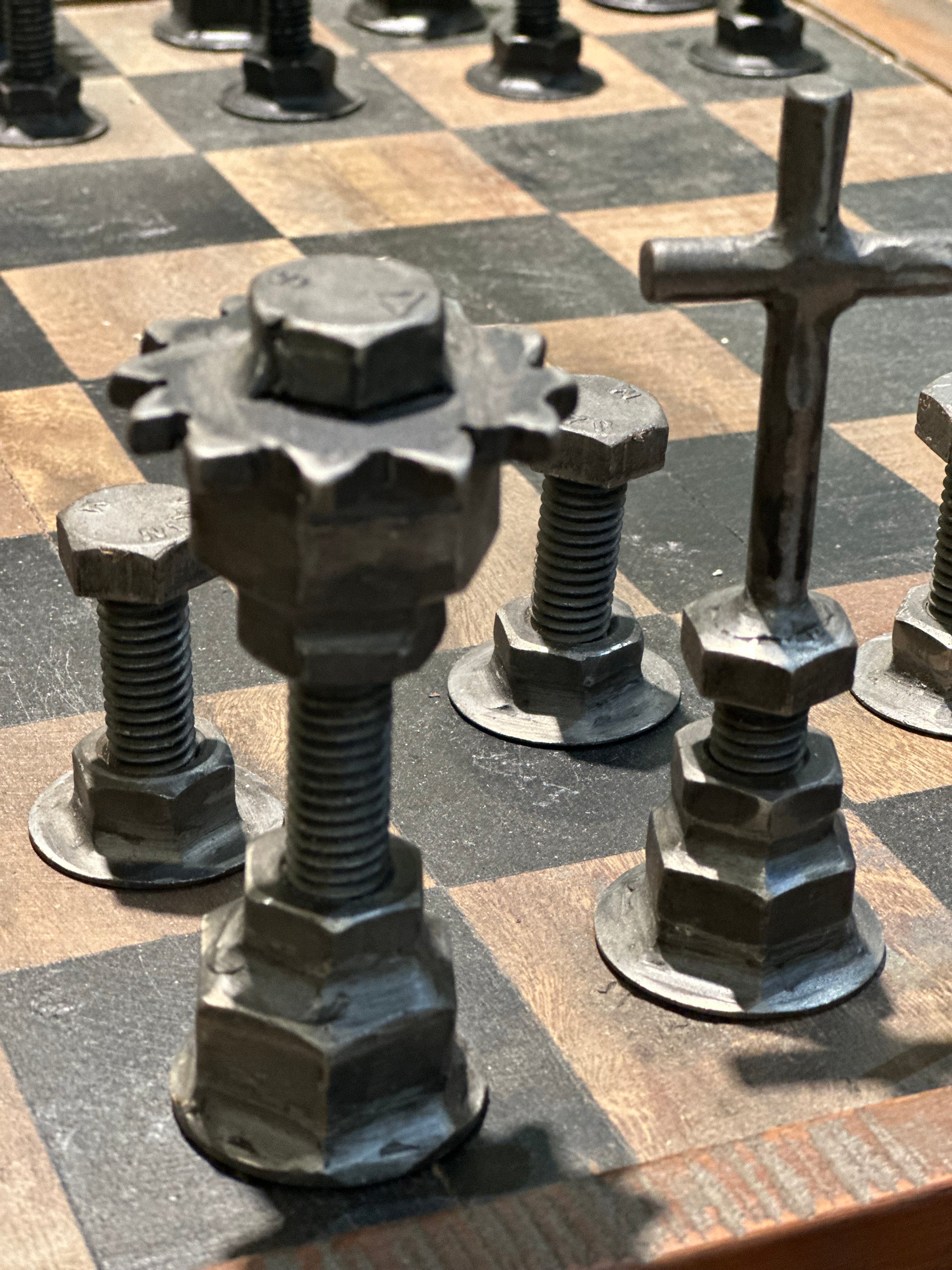 "Échiquier Impérial" Table d'Échecs Élégance - meuble-ebeniste.com devient meuble-ebeniste.fr