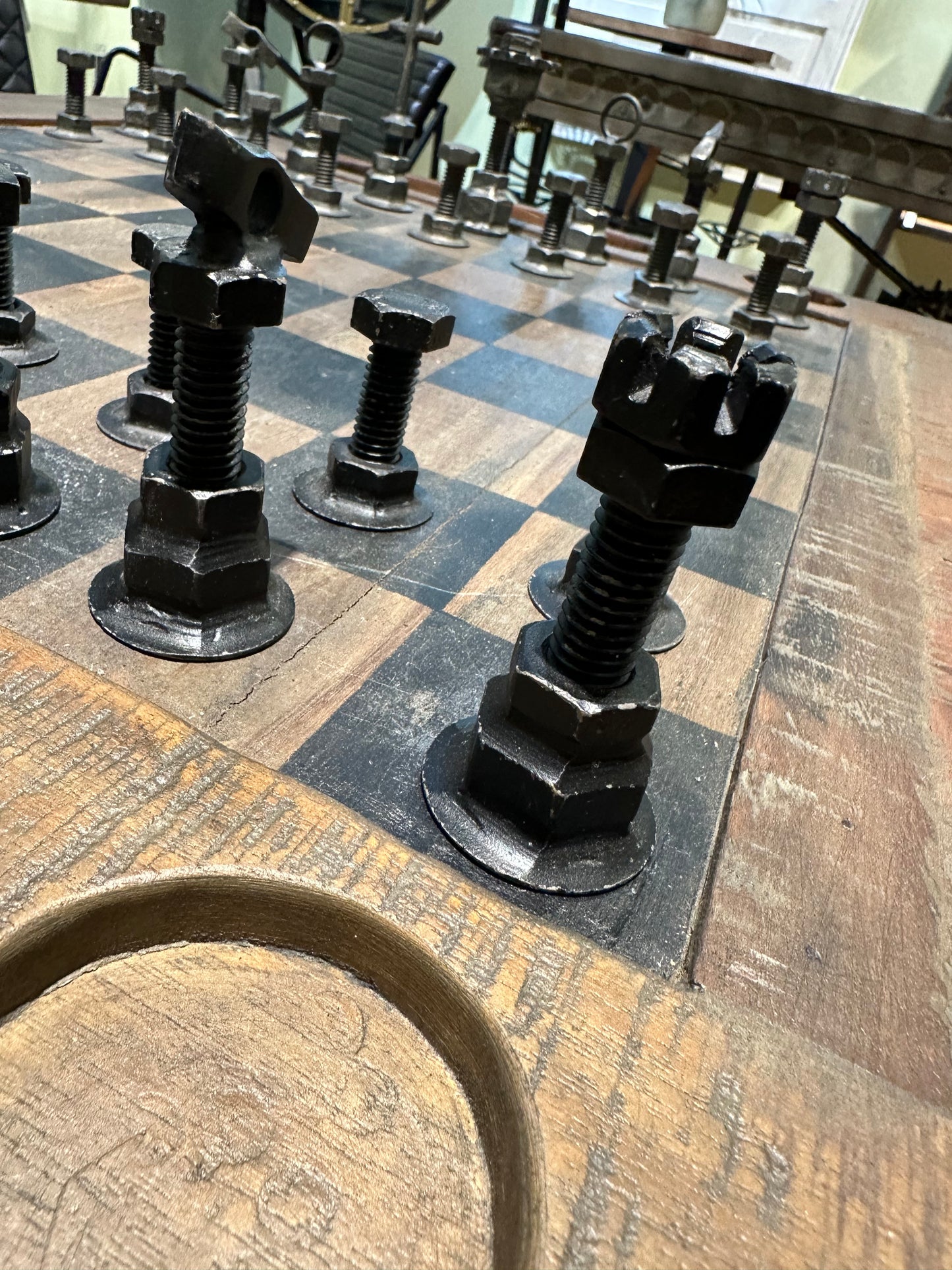"Échiquier Impérial" Table d'Échecs Élégance - meuble-ebeniste.com devient meuble-ebeniste.fr
