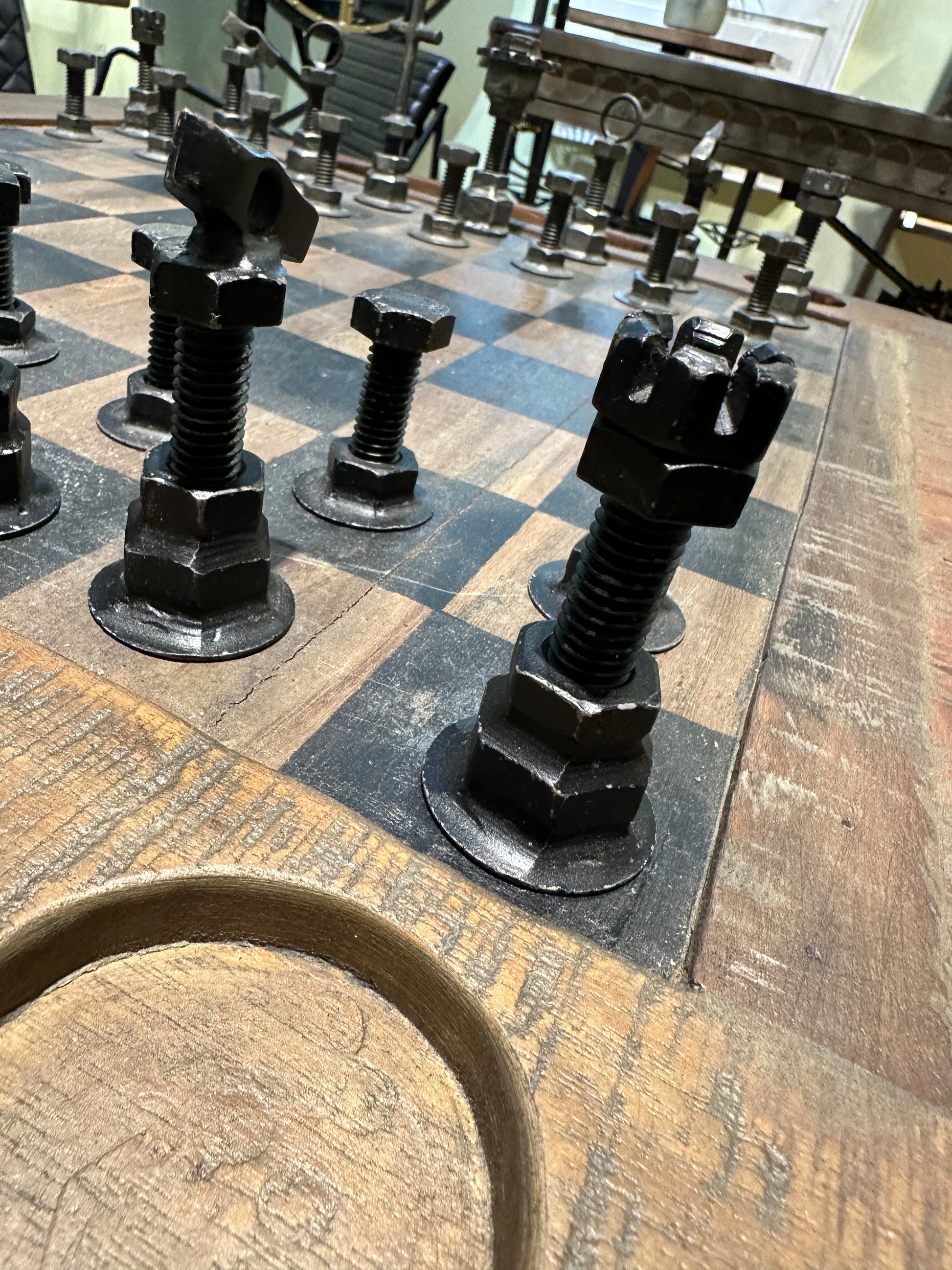 "Échiquier Impérial" Table d'Échecs Élégance - meuble-ebeniste.com devient meuble-ebeniste.fr