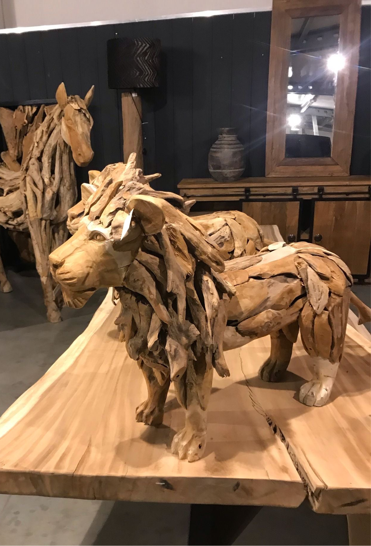 Sculpture d'Animal en Bois Flotté sur Mesure | Meuble Ébéniste
