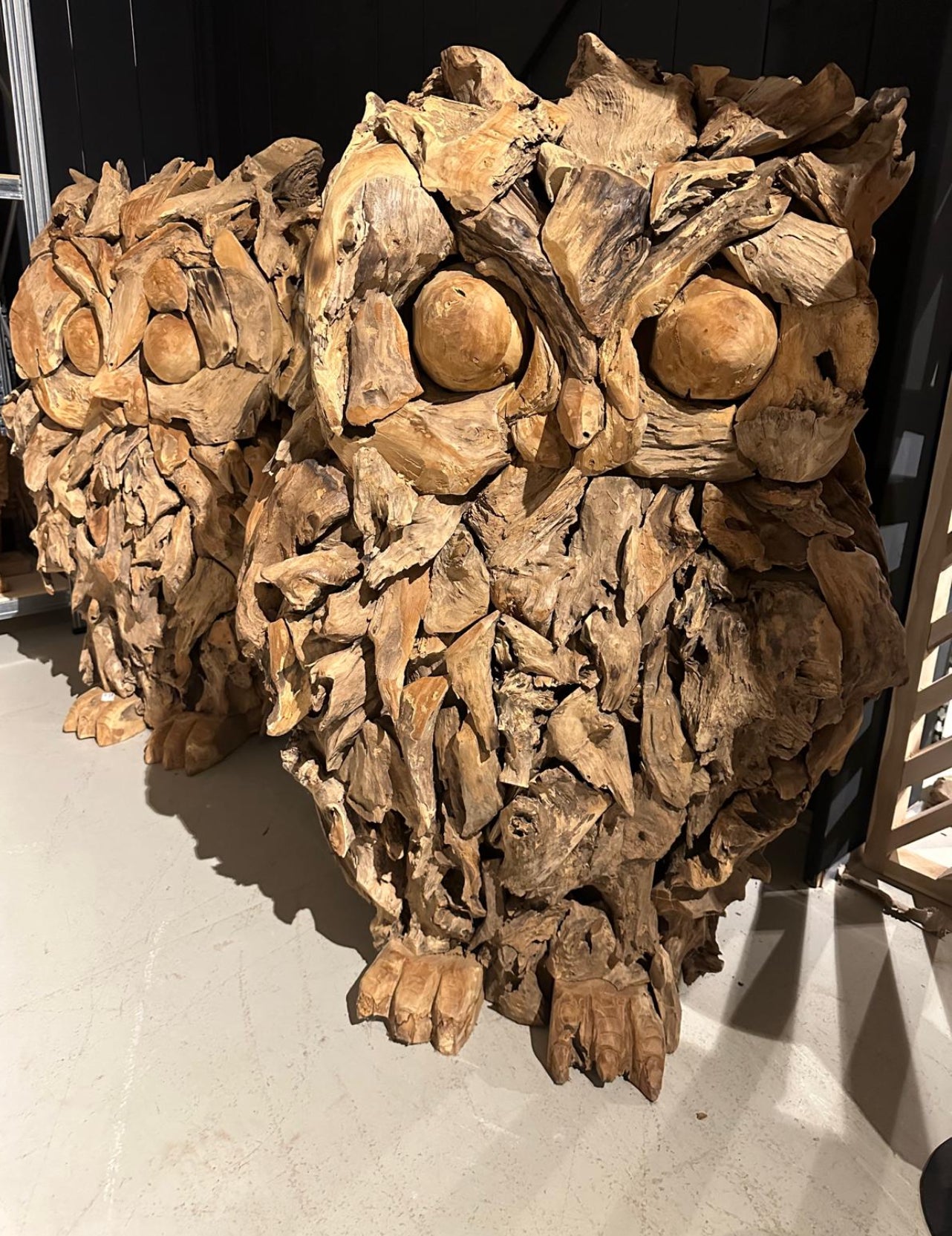 Sculpture artisanale bois massif teck - GRAND HIBOU - meuble-ebeniste.com devient meuble-ebeniste.fr