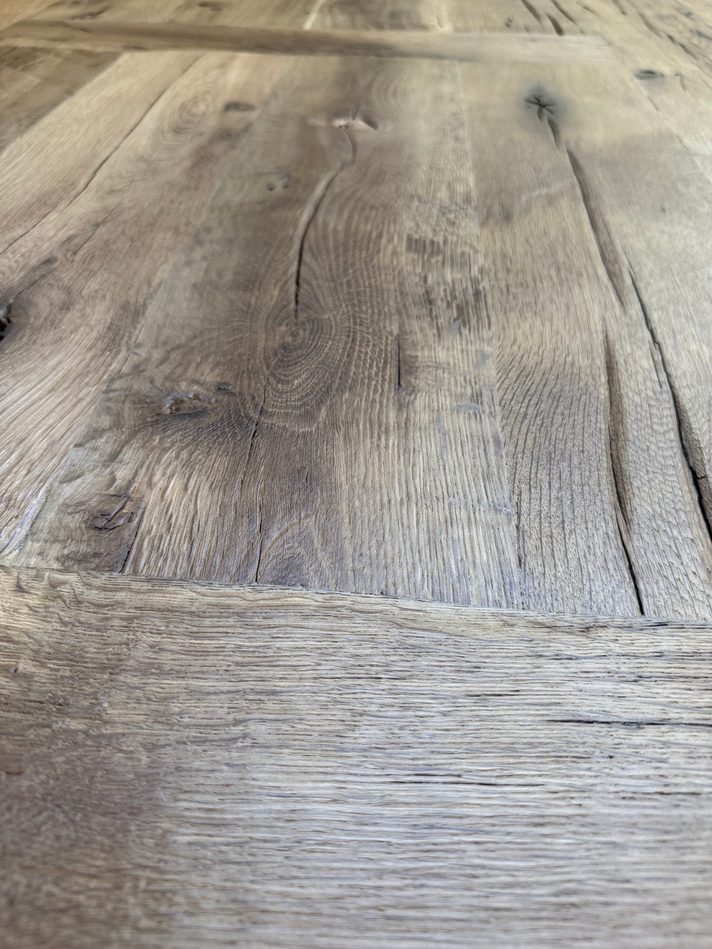 Table de Ferme en Vieux Chêne Massif sur Mesure | Meuble Ébéniste
