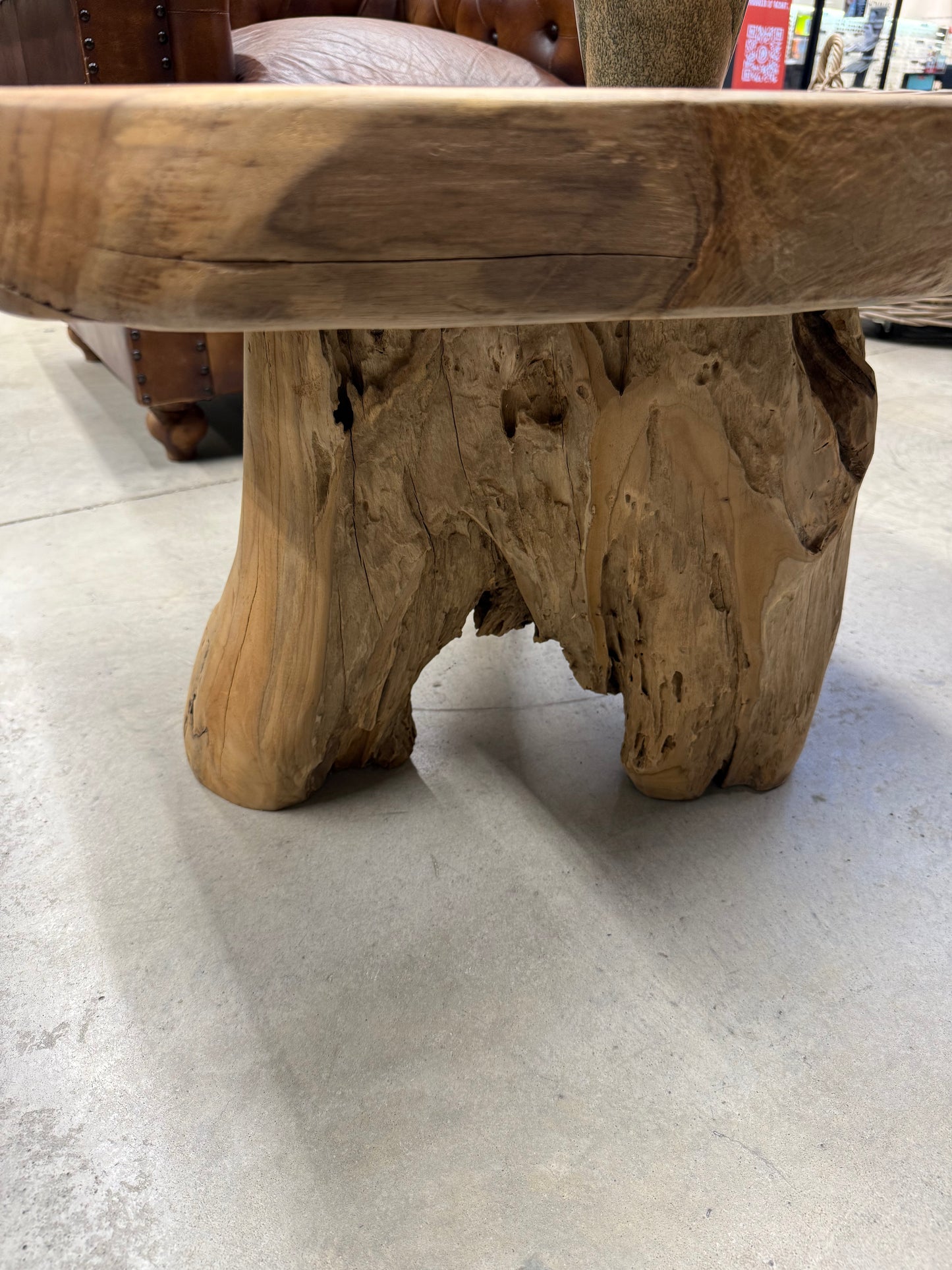 Table Basse en Souche de Bois - Pièce Authentique au Design Naturel