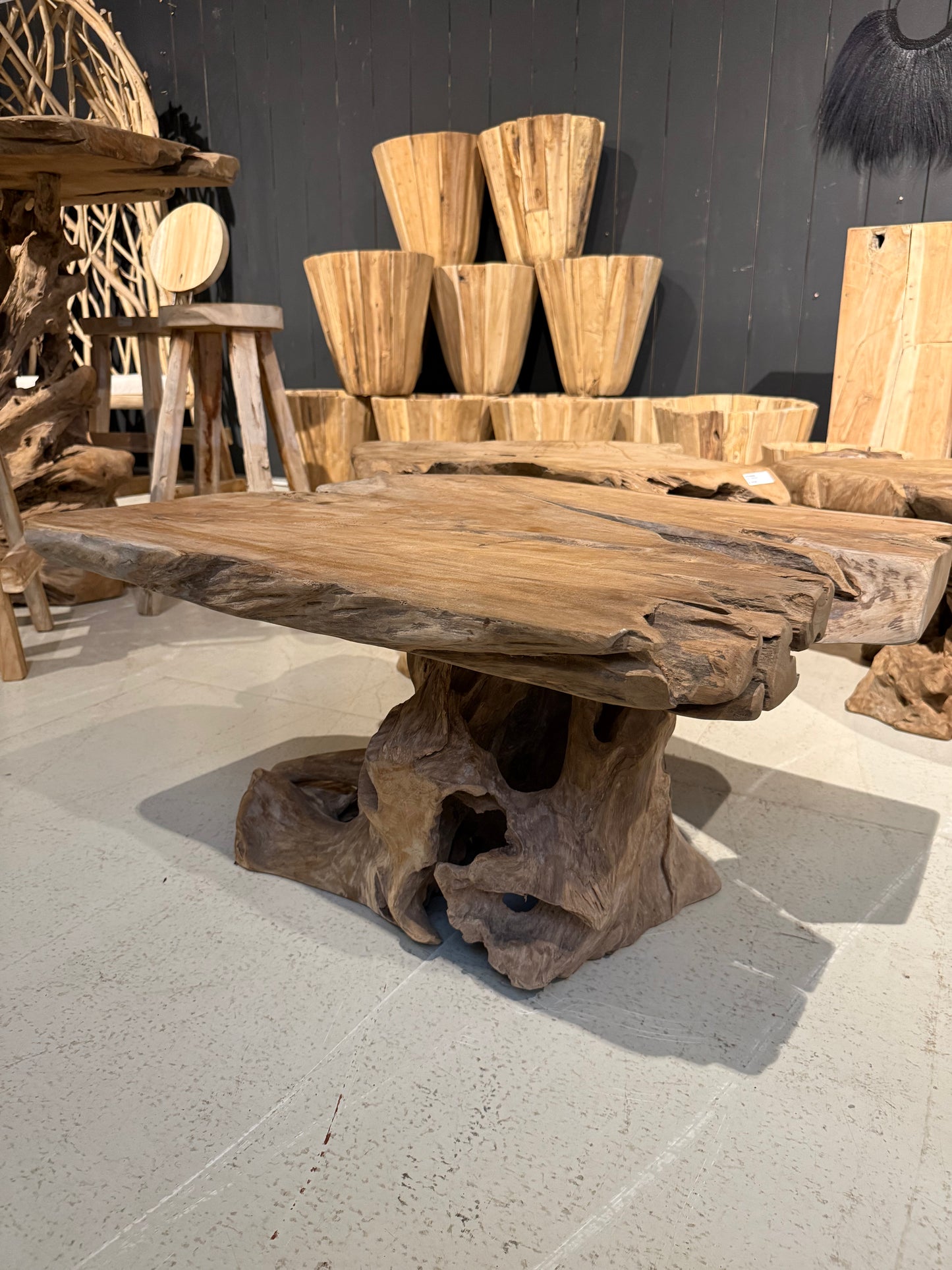 Table Basse en Souche de Bois Naturel | Meuble Ébéniste