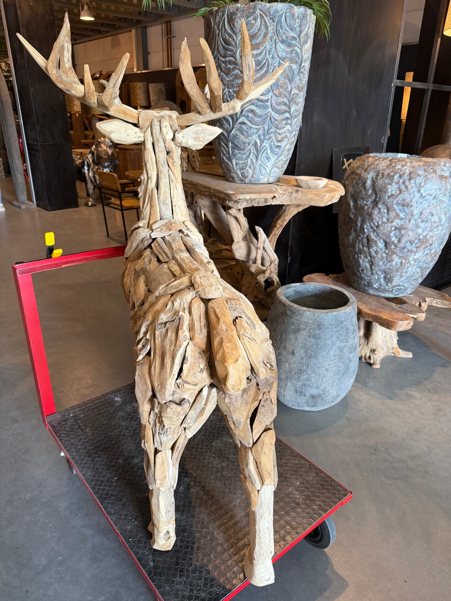 Sculpture artisanale bois massif teck - CERF - meuble-ebeniste.com devient meuble-ebeniste.fr