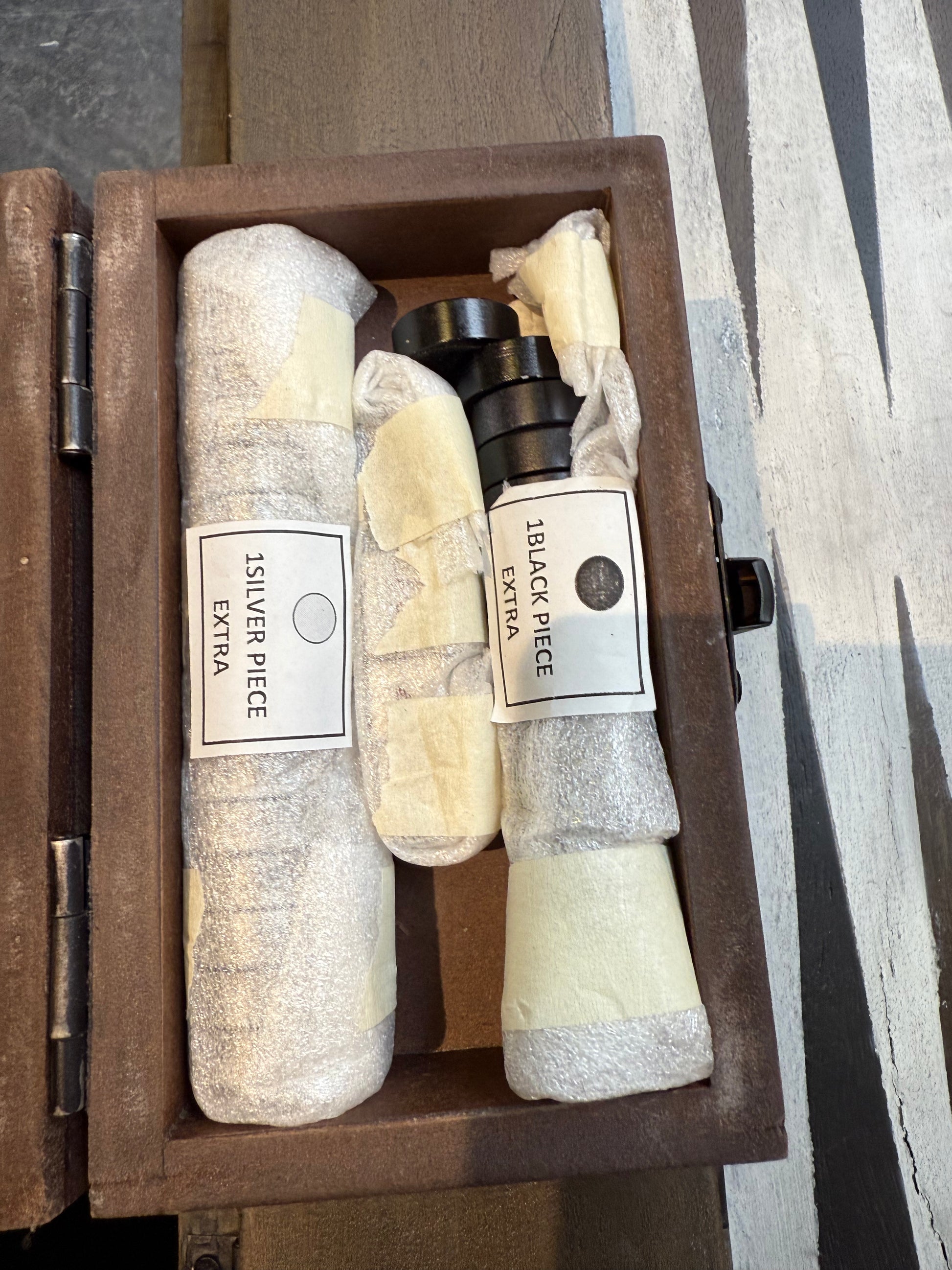 Table de Backgammon en bois de manguier haut de gamme - meuble-ebeniste.com devient meuble-ebeniste.fr