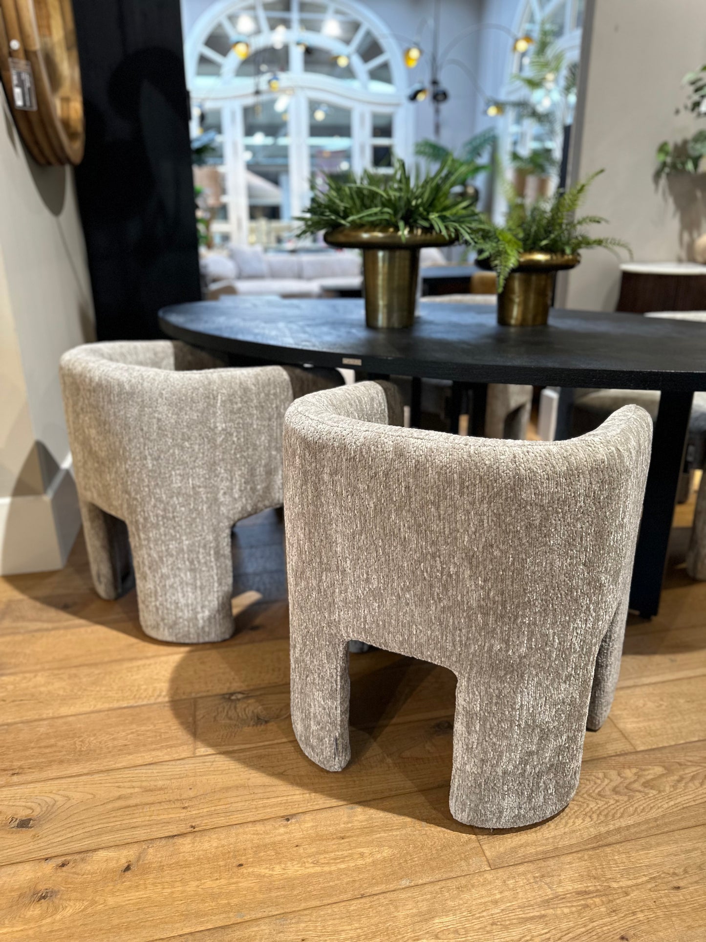 Fauteuil Design "ZIGGY" en Tissu Gris Clair