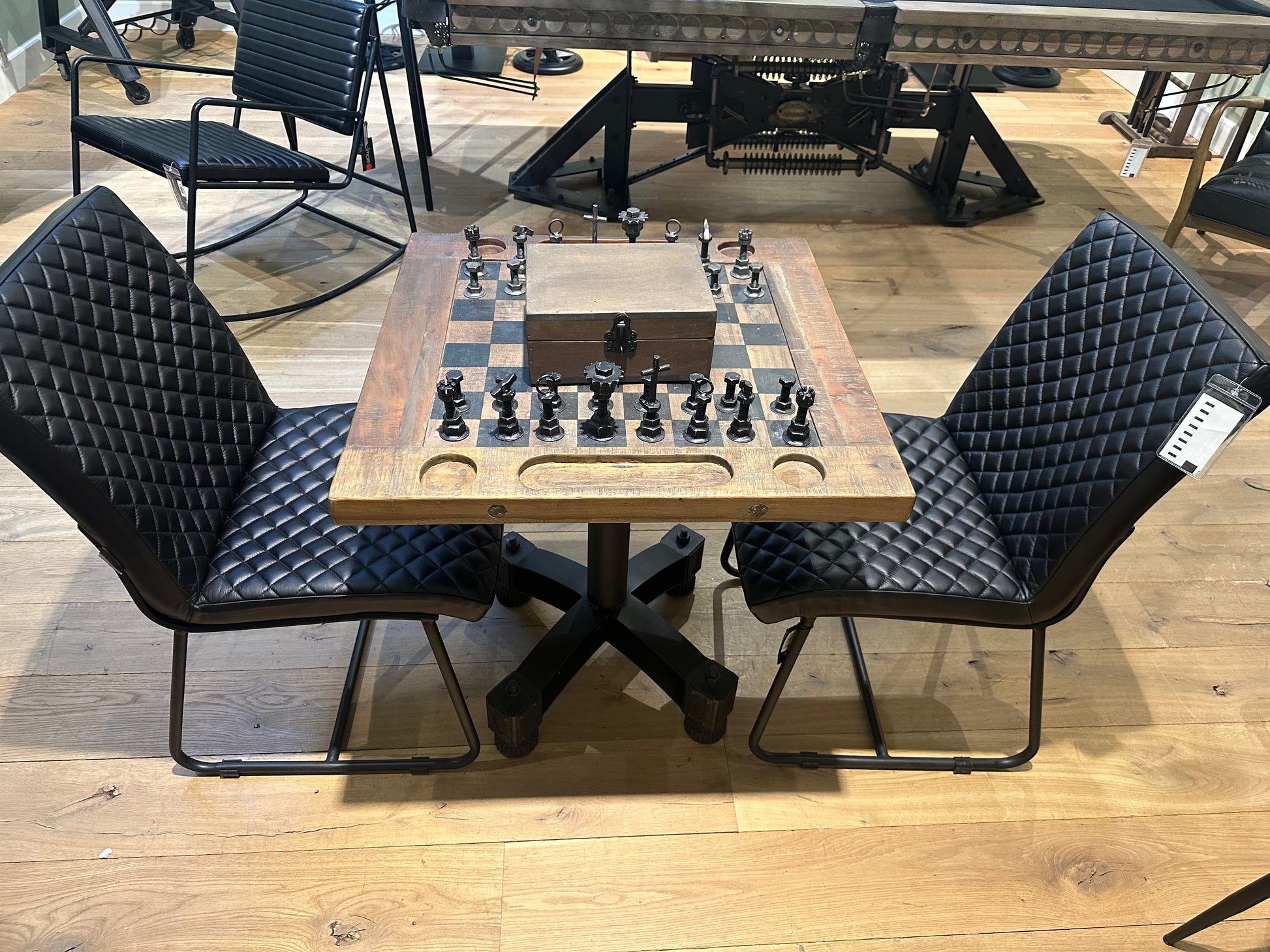 "Échiquier Impérial" Table d'Échecs Élégance - meuble-ebeniste.com devient meuble-ebeniste.fr