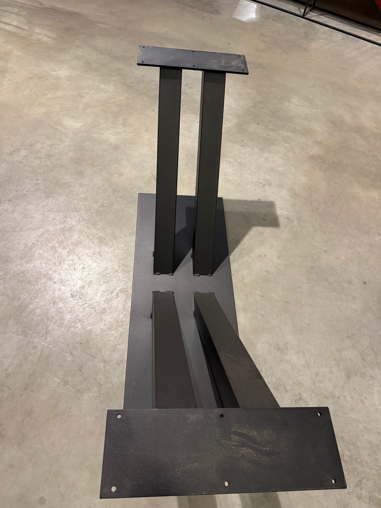 Pied de Table Central "Forme V" en Métal Noir Mat