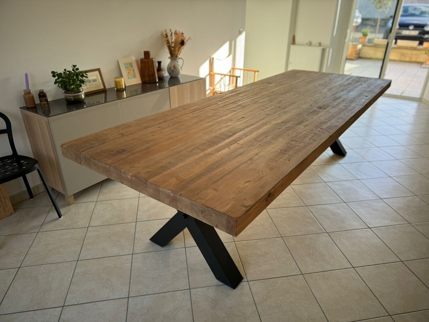 Table en Bois Massif avec Élégants Pieds en X RIETI - 300 x 110 cm