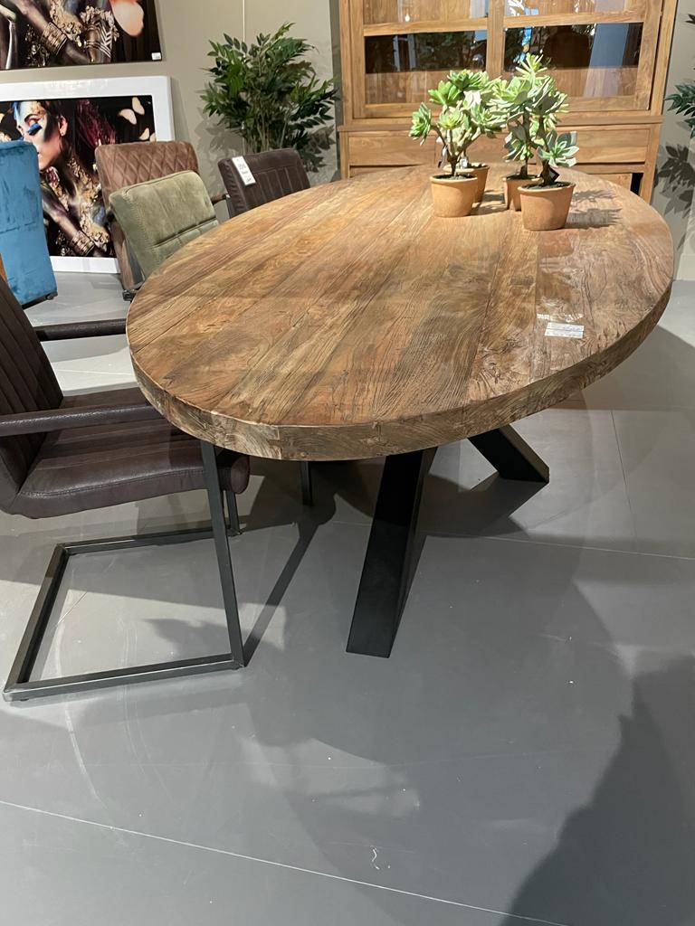 TABLE OVALE TECK MASSIF PIED METAL NOIR CENTRAL DIMENSIONS SUR MESURE - meuble-ebeniste.com devient meuble-ebeniste.fr