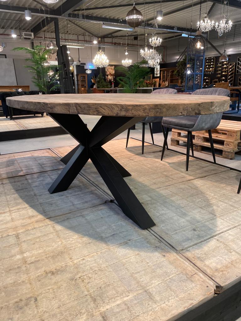 TABLE OVALE TECK MASSIF PIED METAL NOIR CENTRAL DIMENSIONS SUR MESURE - meuble-ebeniste.com devient meuble-ebeniste.fr