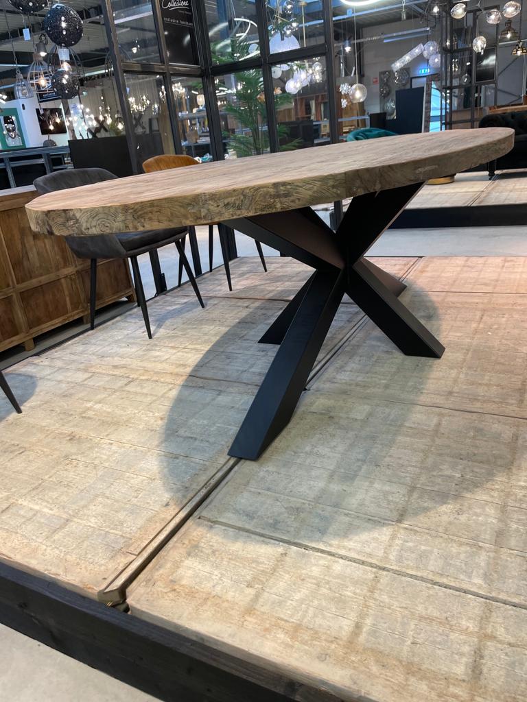 TABLE OVALE TECK MASSIF PIED METAL NOIR CENTRAL DIMENSIONS SUR MESURE - meuble-ebeniste.com devient meuble-ebeniste.fr