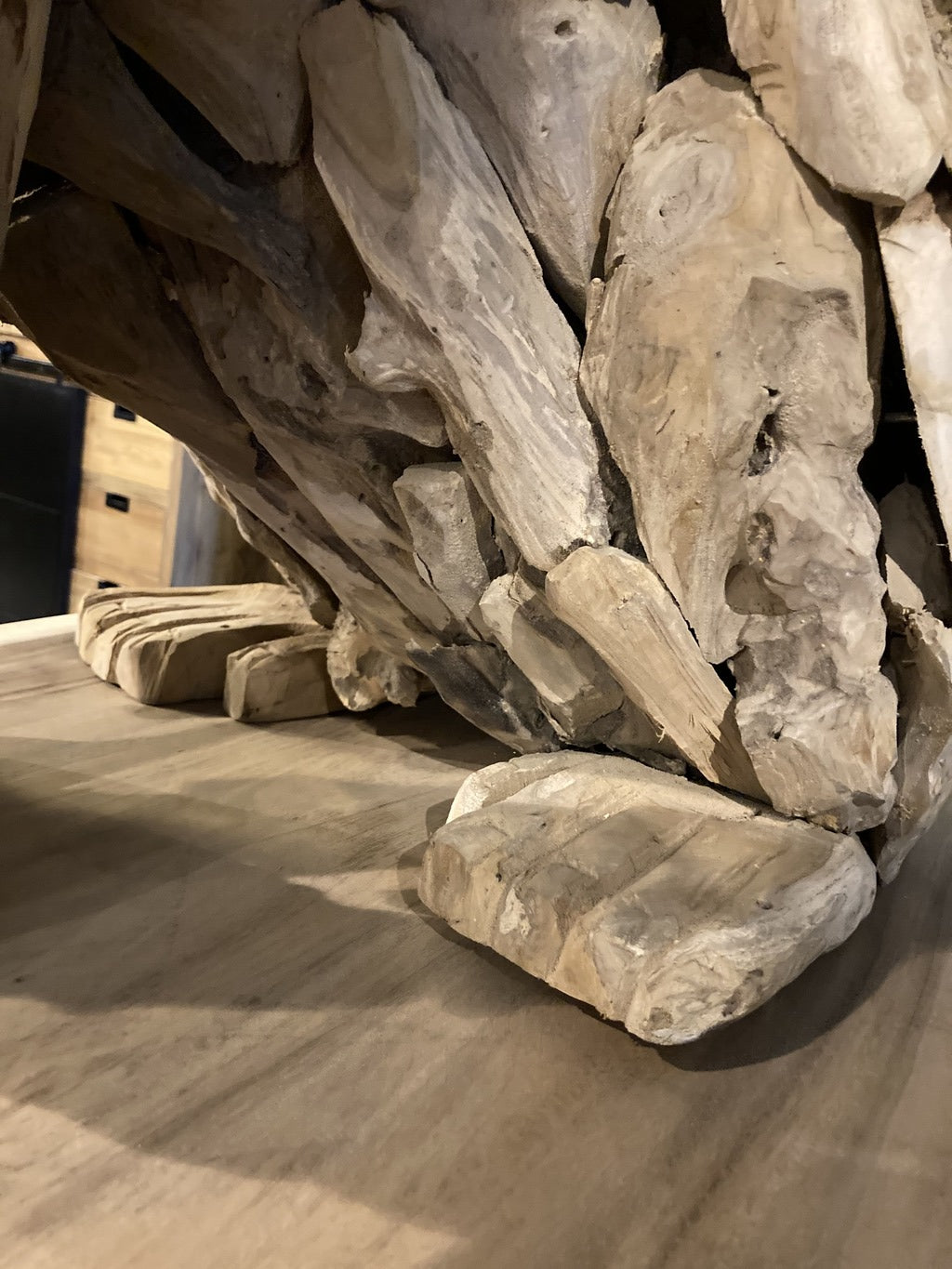 Grande Sculpture de Gorille en Teck Massif | Meuble Ébéniste