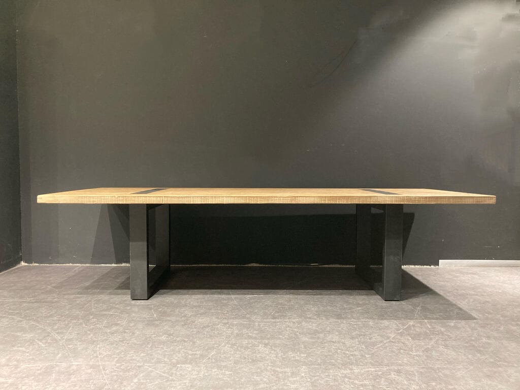Table bois massif pieds U apparents - 240 X 100 CM