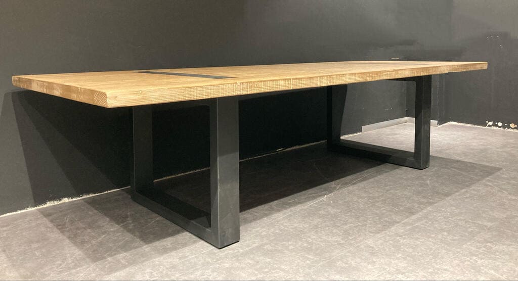 Table bois massif pieds U apparents - 240 X 100 CM