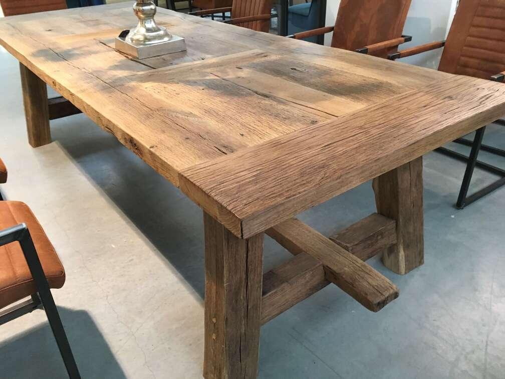 Table de Ferme en Vieux Chêne Massif sur Mesure | Meuble Ébéniste