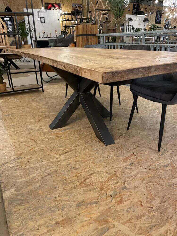 Table de Ferme en Vieux Chêne Massif sur Mesure | Meuble Ébéniste