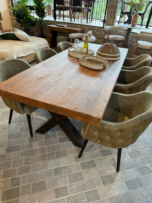 Table en Bois Massif avec Élégants Pieds en X RIETI - 300 x 110 cm - meuble-ebeniste.com devient meuble-ebeniste.fr