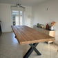 Table en Bois Massif avec Élégants Pieds en X RIETI - 240 X 100 CM