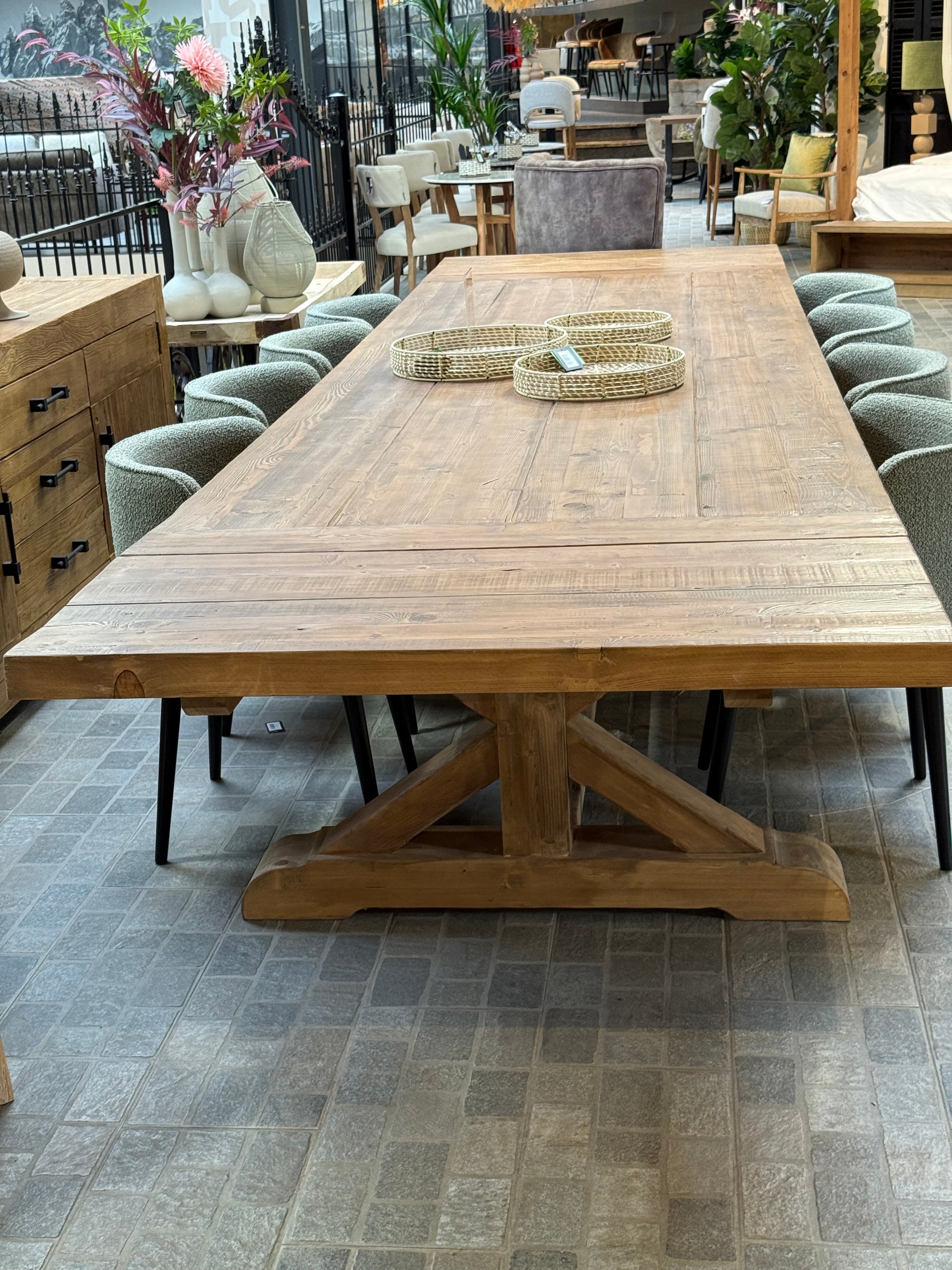 Table monarque royale en chêne massif - LANCELOT - meuble-ebeniste.com devient meuble-ebeniste.fr