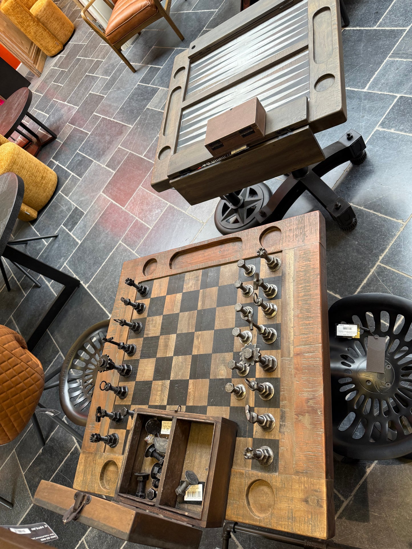 "Échiquier Impérial" Table d'Échecs Élégance - meuble-ebeniste.com devient meuble-ebeniste.fr