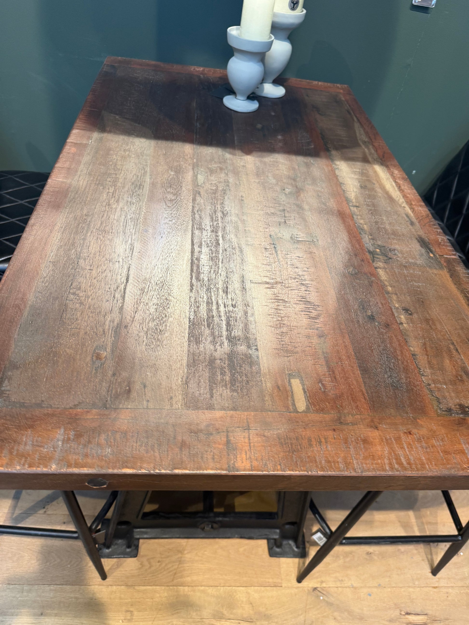 TABLE HAUTE DE BAR BISTROT EN BOIS DE MANGUIER ET FONTE - meuble-ebeniste.com devient meuble-ebeniste.fr