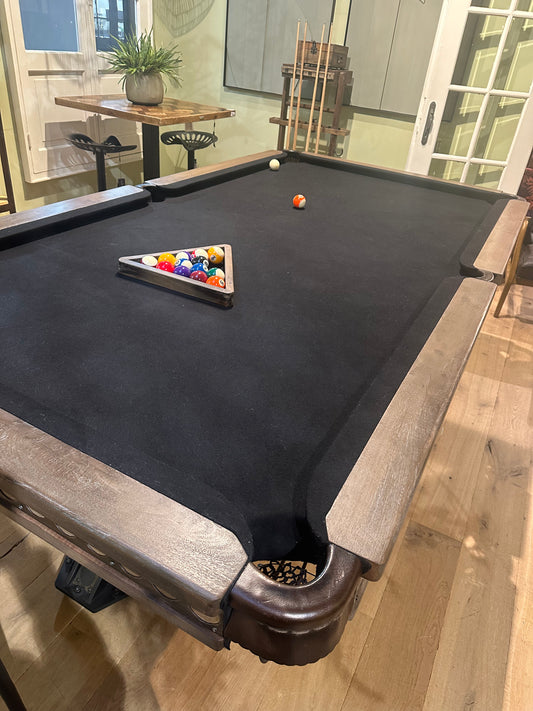 Billard Américain de Luxe en Chêne Massif et Cuir | Meuble Ébéniste