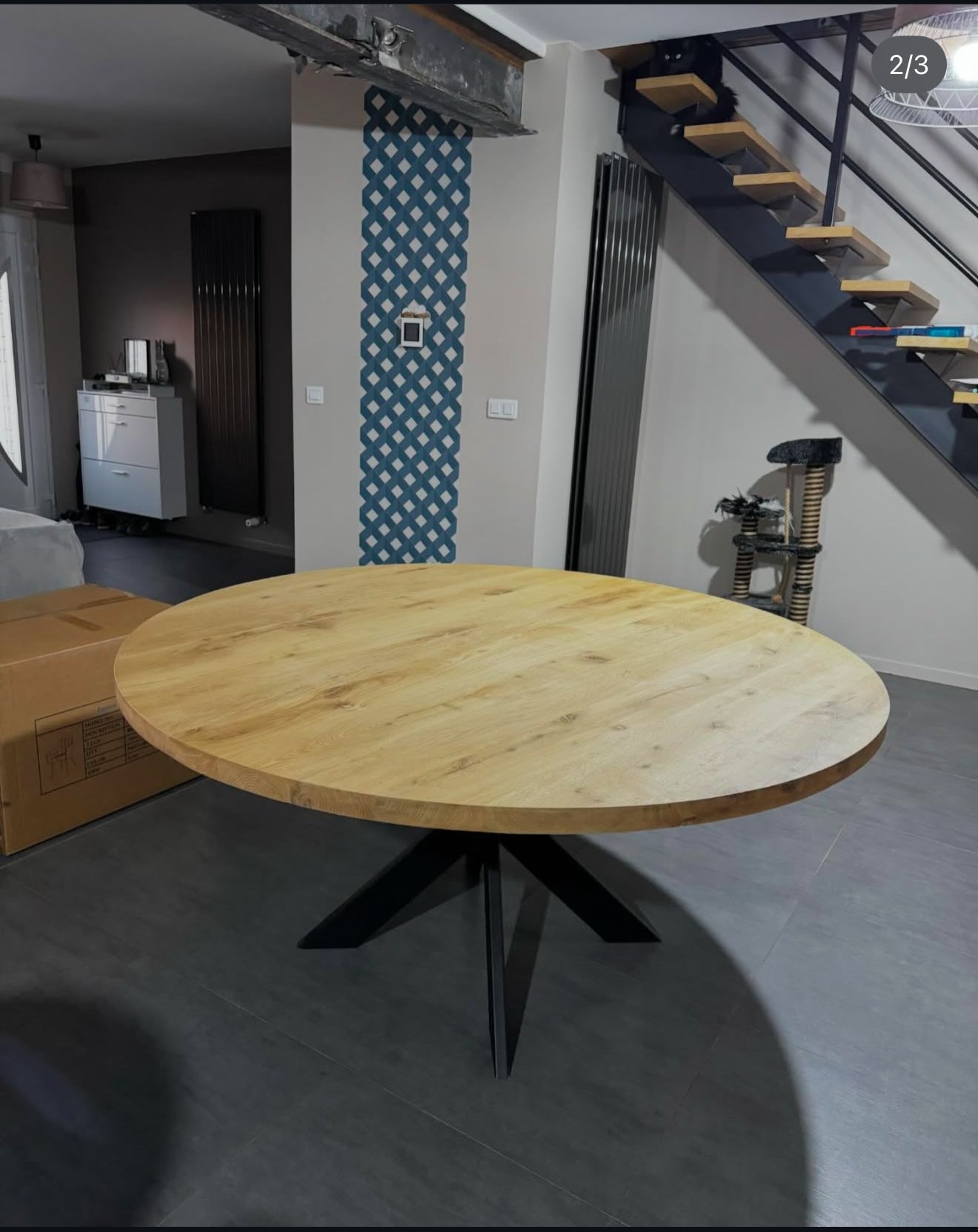 Table ronde en Chêne Massif "CORTINA"