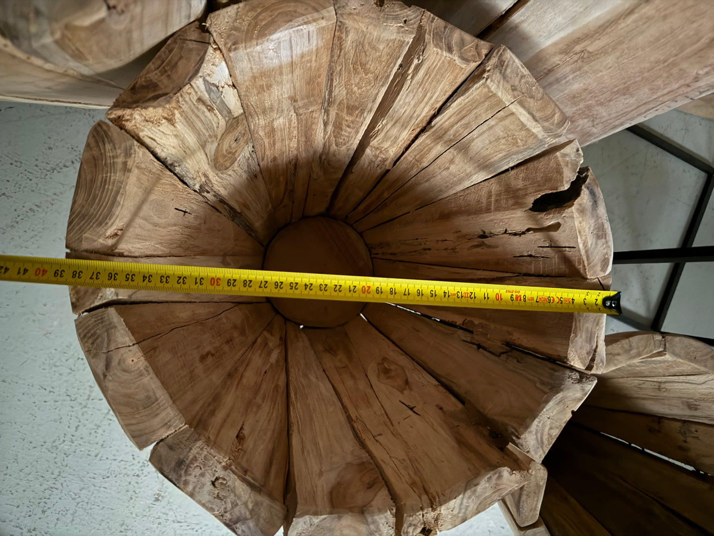 Pot de fleur en teck massif artisanal pour décoration intérieure et extérieure