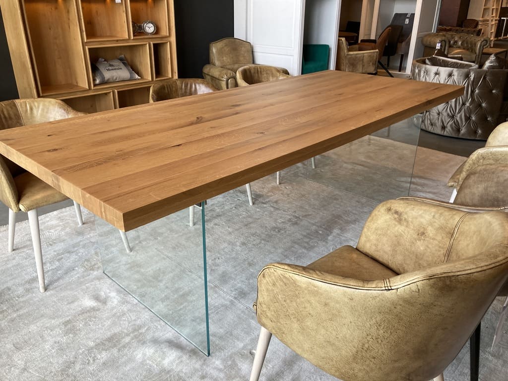Table chêne massif pieds transparents en verre trempé NUBE - DIMENSIONS AU CHOIX