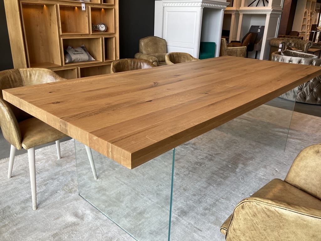 Table chêne massif pieds transparents en verre trempé NUBE - DIMENSIONS AU CHOIX